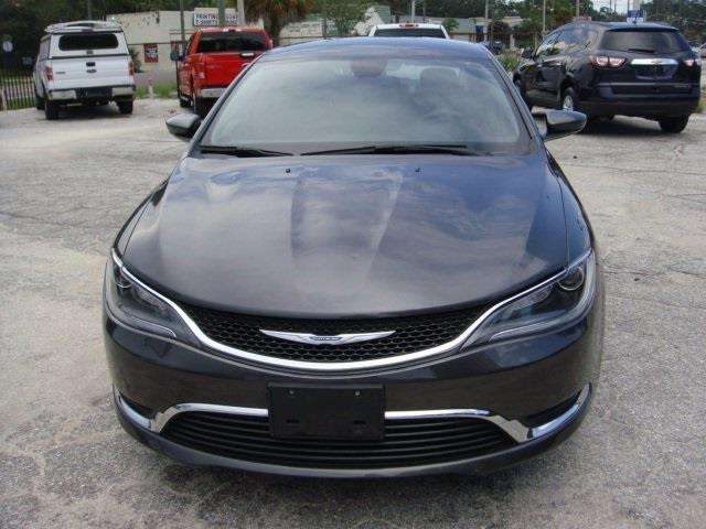 2016 Chrysler 200 